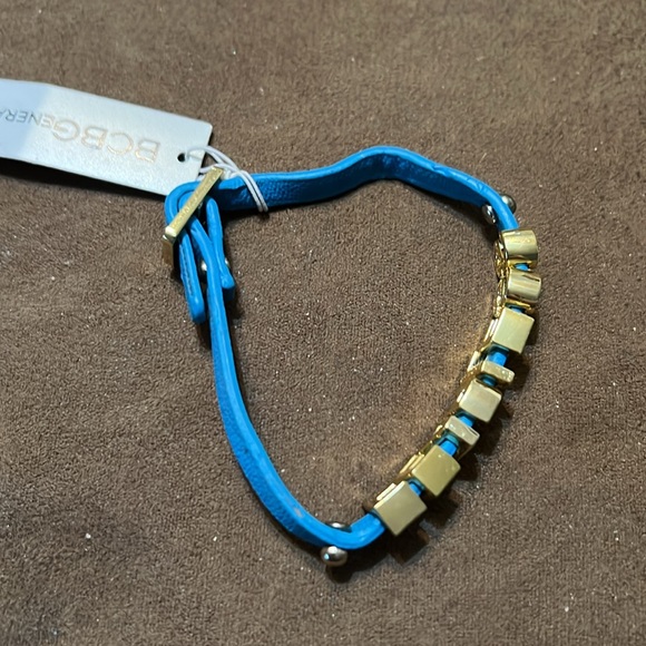NWT BCBGenerationLadies’ Blue “FEARLESS” Bracelet - Picture 2 of 9